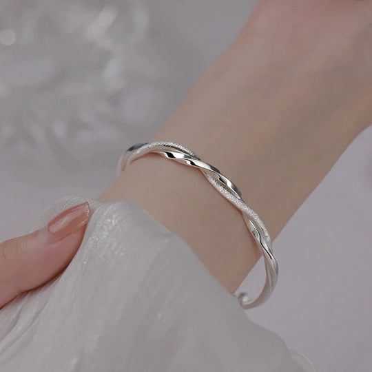 Mooie Gevlochten Zilveren Armband
