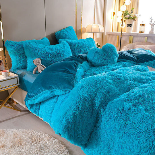 Plush Dreams - 4 Sets of Fleece Bedding + Heart Pillow