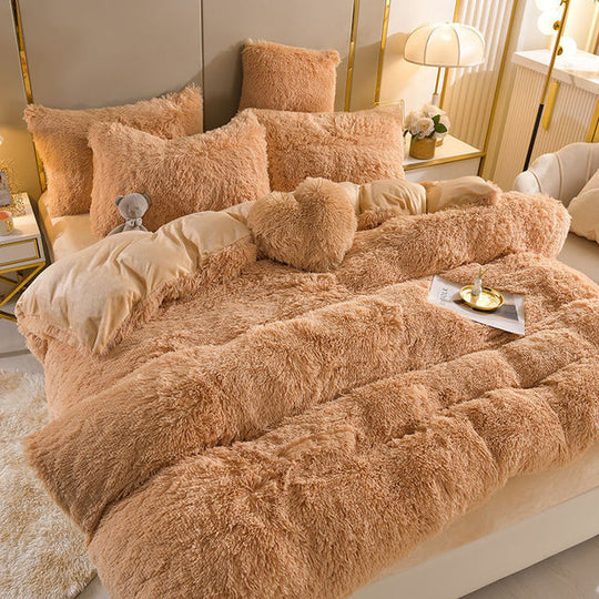 Plush Dreams - 4 Sets of Fleece Bedding + Heart Pillow