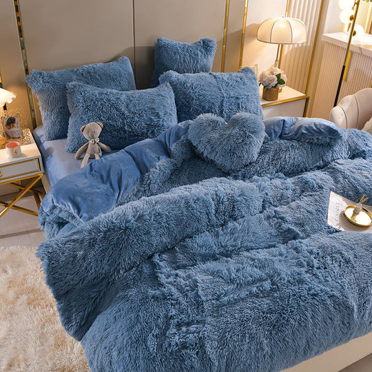 Plush Dreams - 4 Sets of Fleece Bedding + Heart Pillow