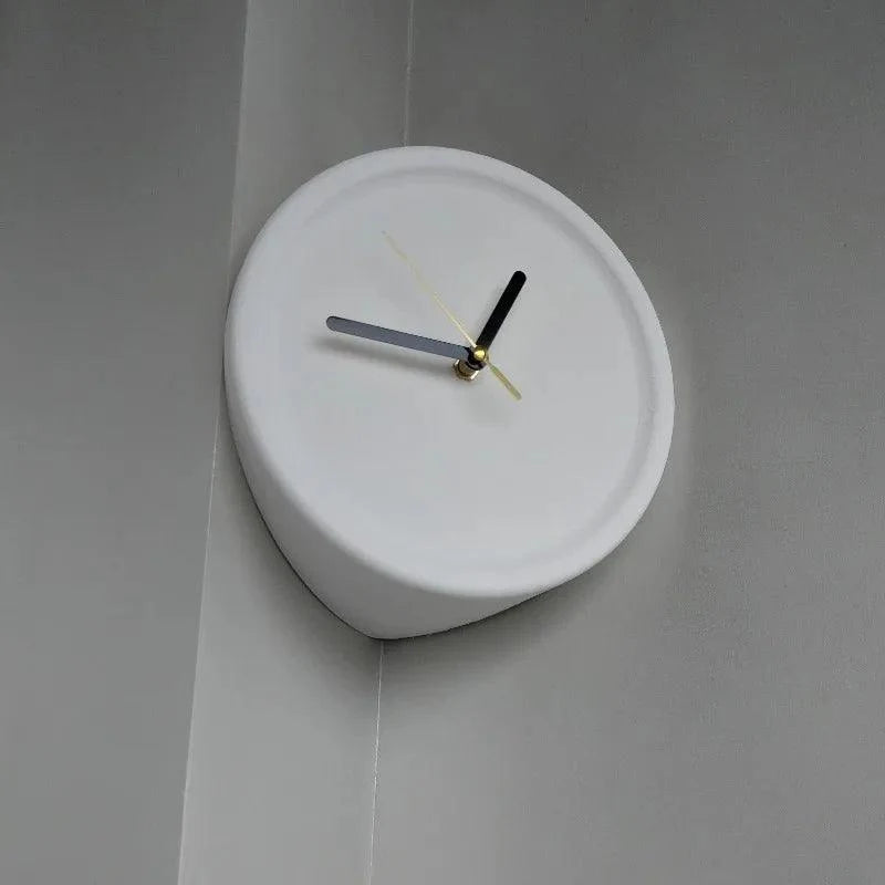 Quiet Non-Ticking Wall Clock