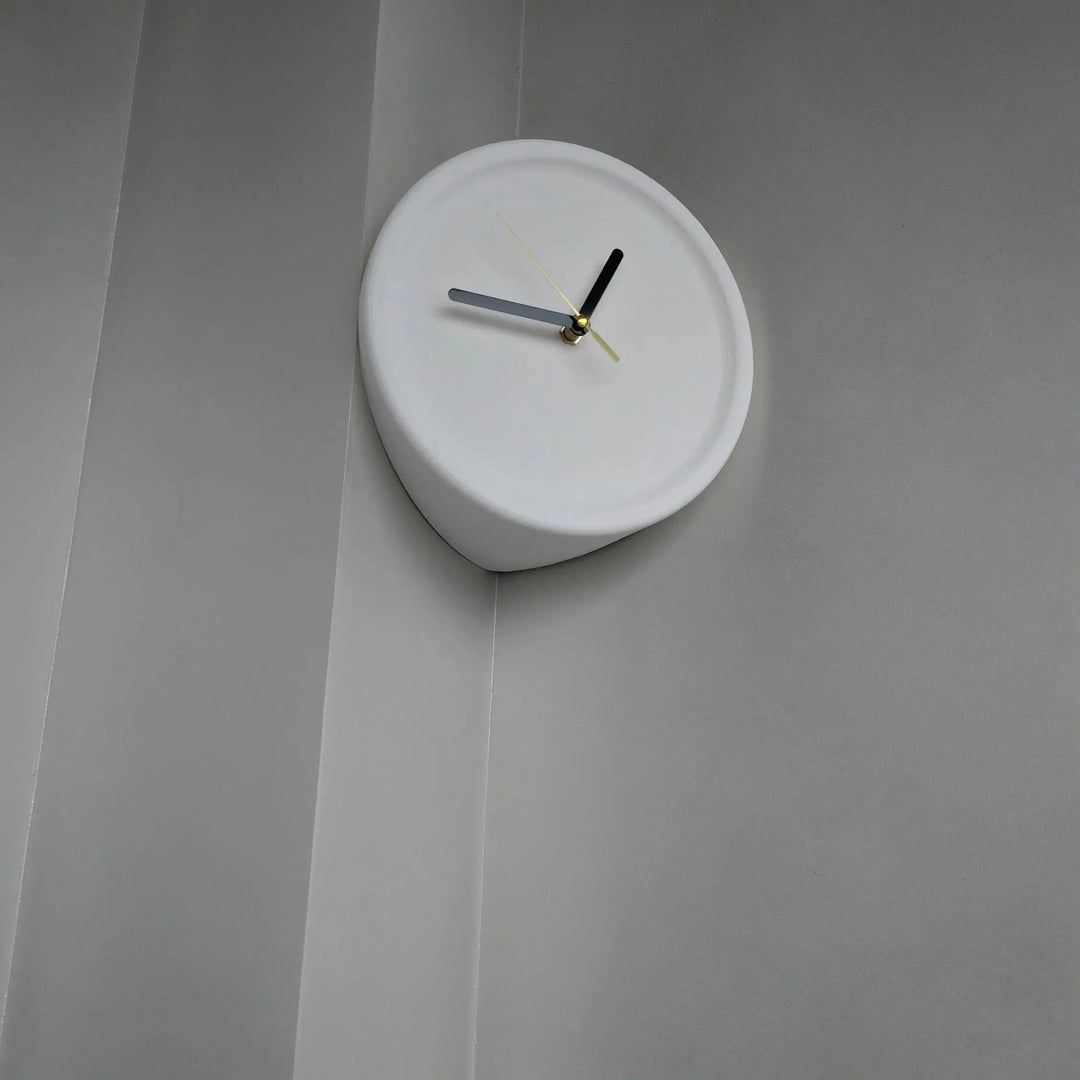 Quiet Non-Ticking Wall Clock