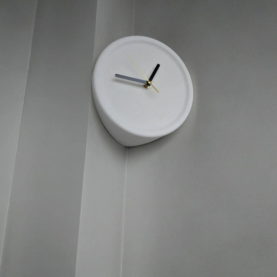 Quiet Non-Ticking Wall Clock