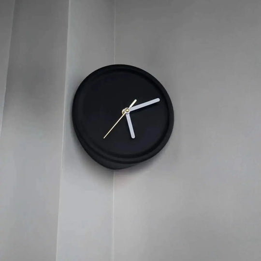 Quiet Non-Ticking Wall Clock