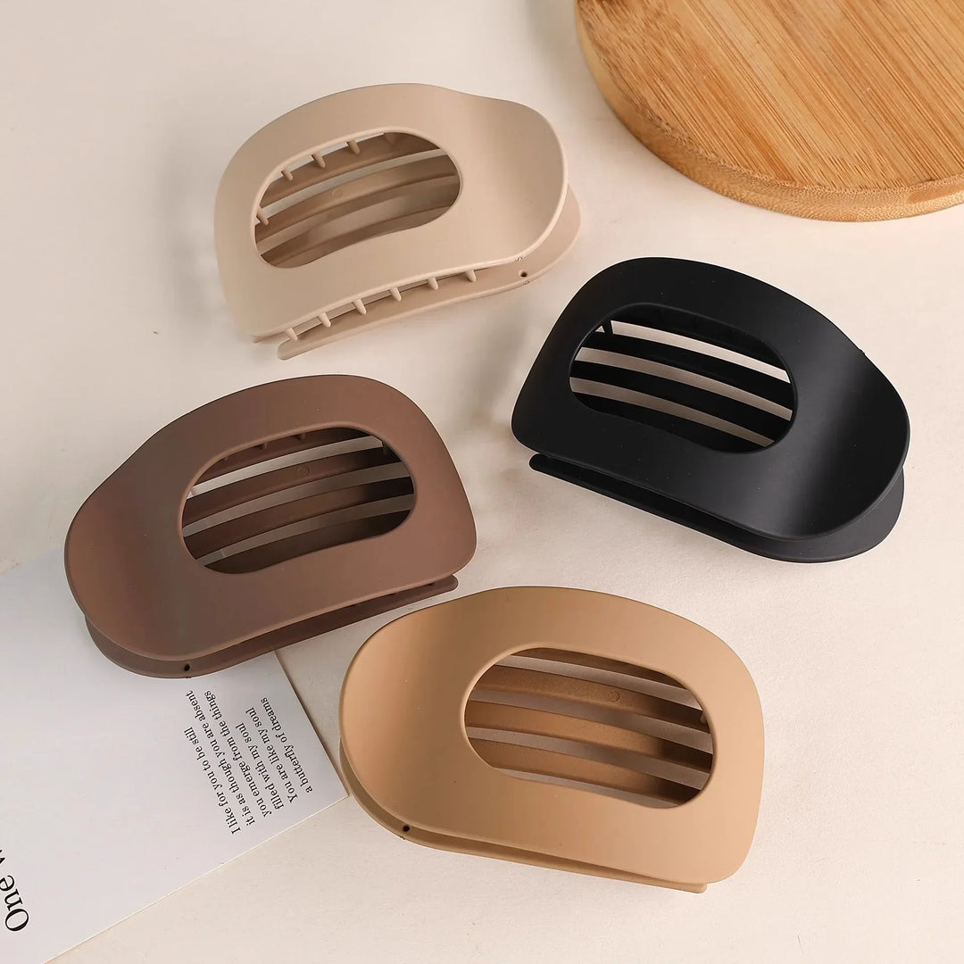 Brenda™ | Mode Ovale Platte Haar Klauw Clips voor Vrouwen Matte Eendenbek Clip Achterkant Broodje Haaraccessoires Eenvoudige Clip Haar ornament