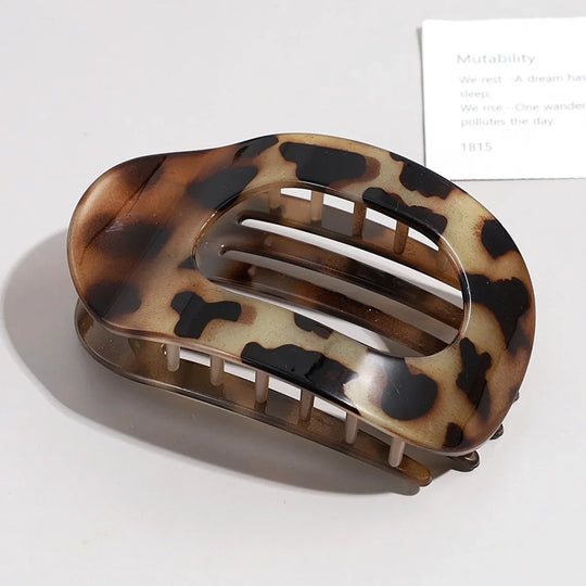 Brenda™ | Mode Ovale Platte Haar Klauw Clips voor Vrouwen Matte Eendenbek Clip Achterkant Broodje Haaraccessoires Eenvoudige Clip Haar ornament