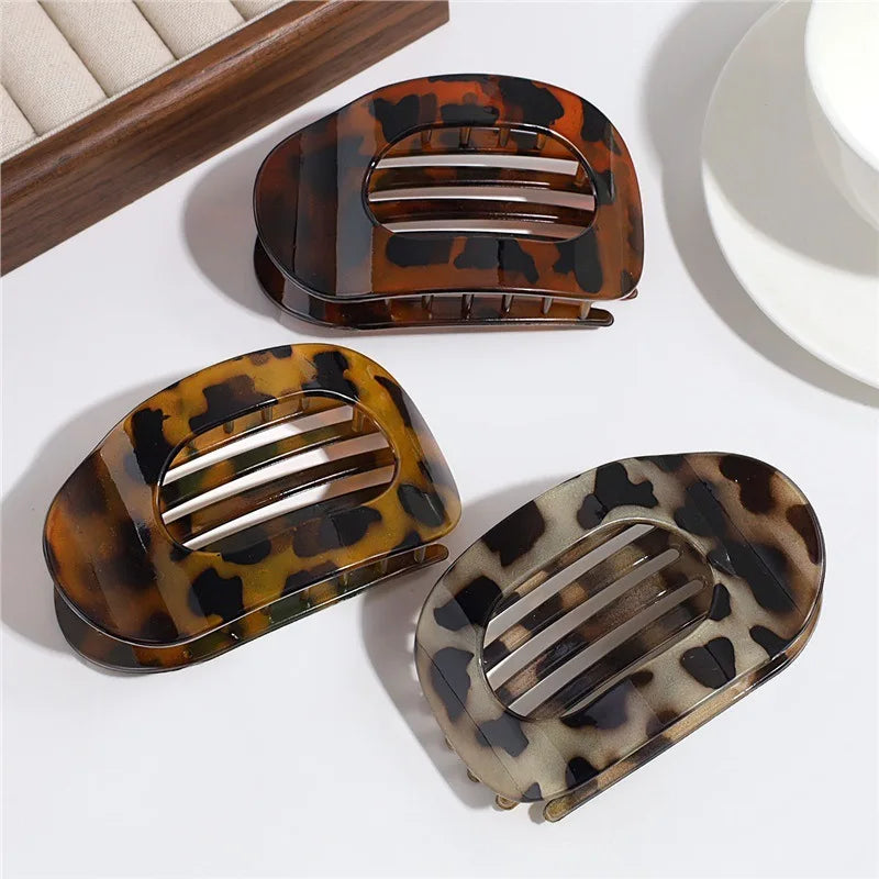 Brenda™ | Mode Ovale Platte Haar Klauw Clips voor Vrouwen Matte Eendenbek Clip Achterkant Broodje Haaraccessoires Eenvoudige Clip Haar ornament