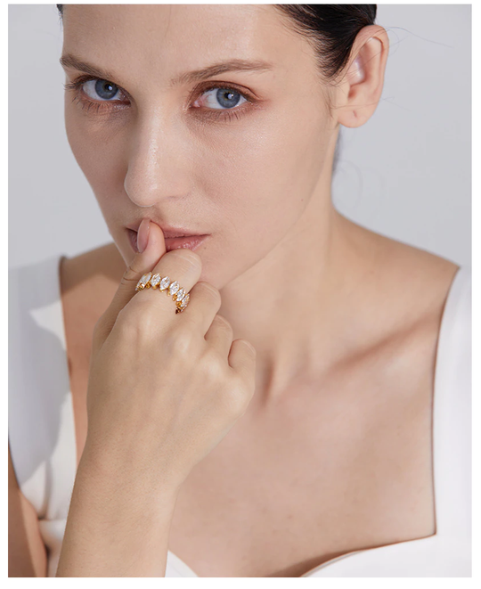 Shimmering Luxury Ring