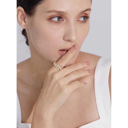 Shimmering Luxury Ring