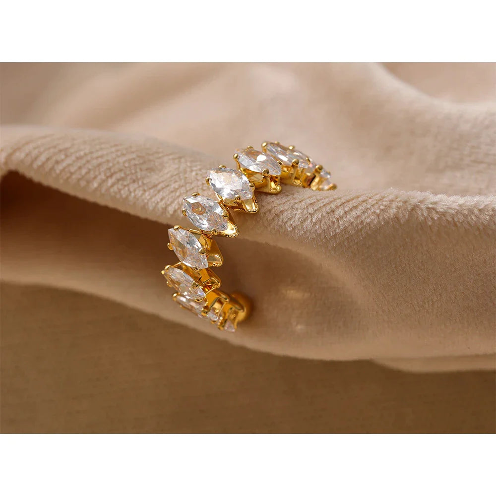 Shimmering Luxury Ring