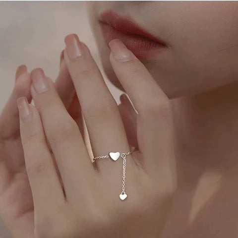 Adjustable Heart Ring with Tassel – Romantic & Playful